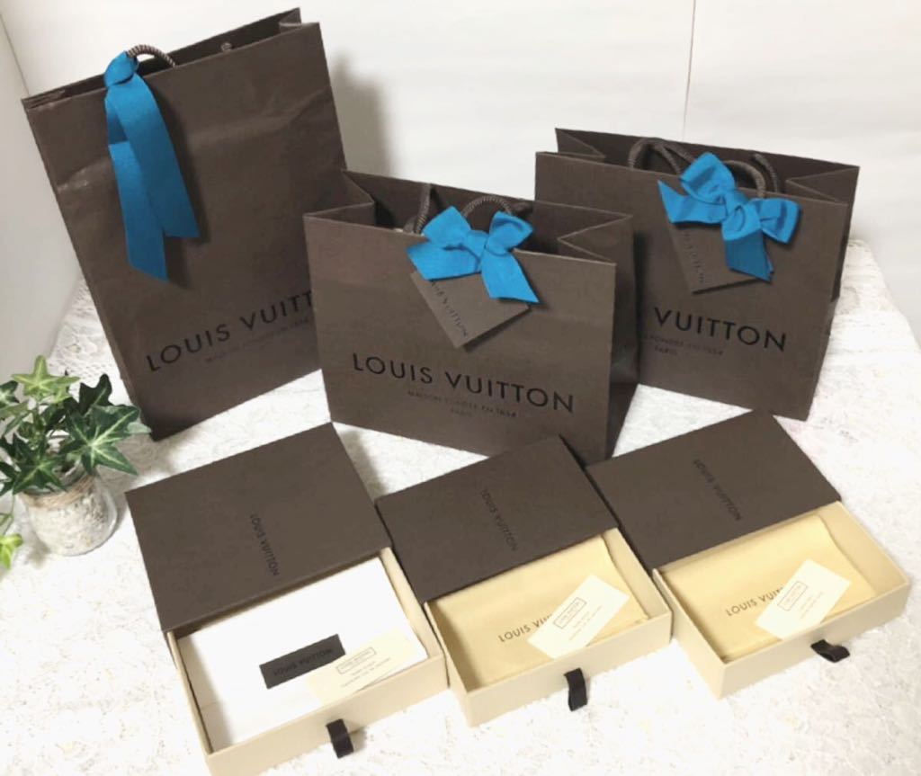 ルイヴィトン 袋箱まとめて「LOUIS VUITTON」ショッパー・小物用空箱・保存袋・限定メッセージカード付リボン等3セット(594) 旧型