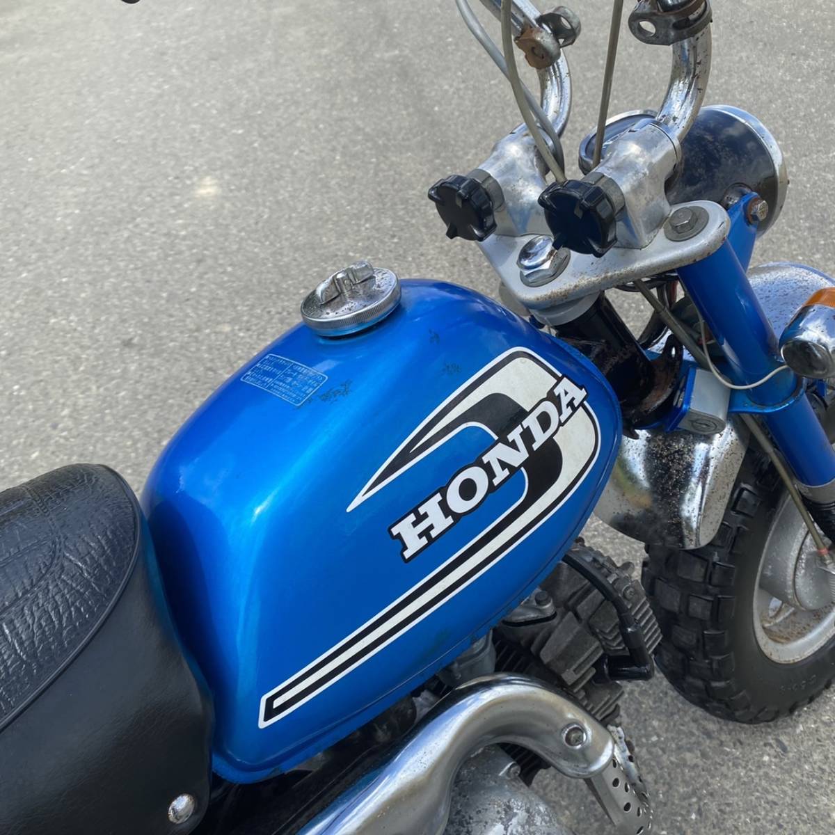 ホンダ モンキー50 Z50J 始動 書類付 現状車 希少 1702㌔純正 ホンダ モンキー50 Z50J 始動 書類付 現状車 希少 1702㌔純正