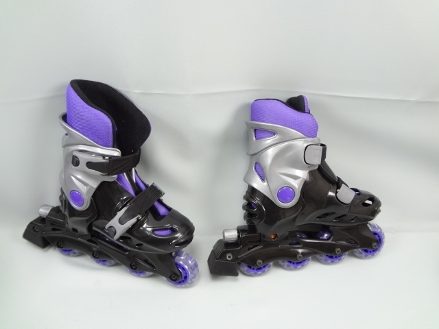 R22051802　ローラーブレード　インラインスケート　子ども用　サイズ調整付き　18.5～20cm　黒/紫_画像2