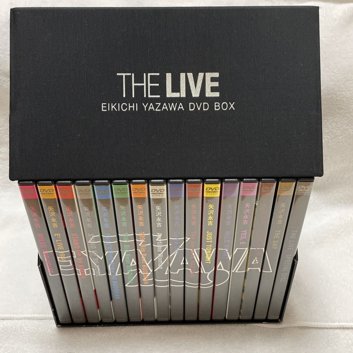 ◆生産終了◆入手困難◆美品◆ 矢沢永吉 THE LIVE DVD BOX EIKICHI YAZAWA 全16枚　専用BOX付き_画像1