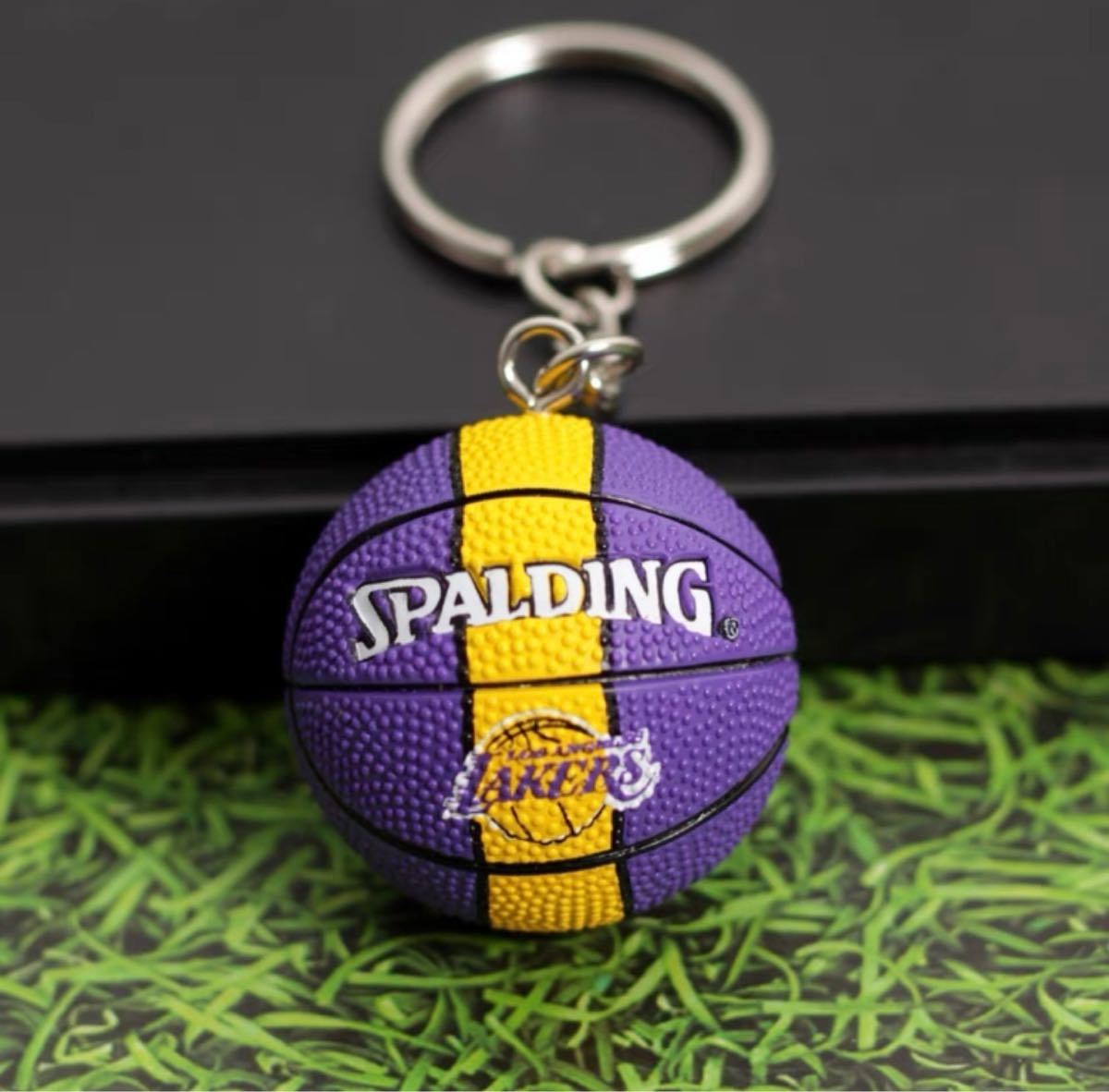 NBA レイカーズ バスケットボール キーホルダー LAKERS