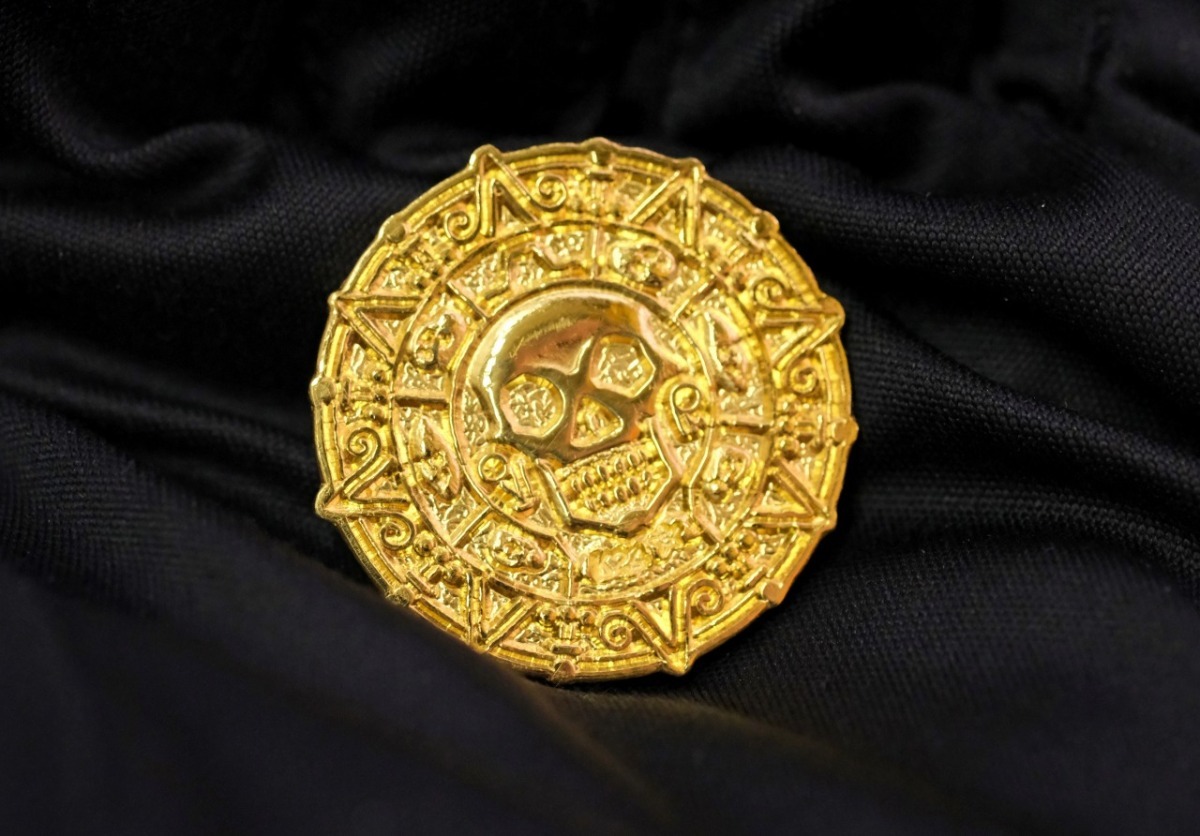 K24 ディズニー パイレーツオブカリビアン アステカの金貨 純金 14.7g 箱付 6