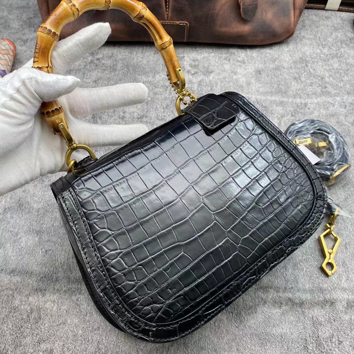 新作 クロコダイル ショルダーバッグ 本物保証 ワニ革バッグ 2way たけ