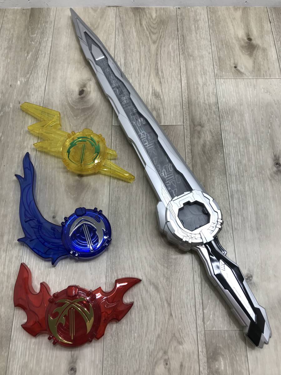 オーバーのアイテム取扱☆ 仮面ライダーセイバー 究極大聖剣 火炎剣