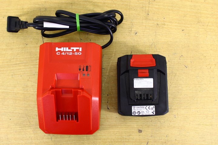 ●HILTI/ヒルティ SR2-A12 充電式レシプロソー 12V 電動のこぎり 付属品付き 切断工具【10739767】_画像6