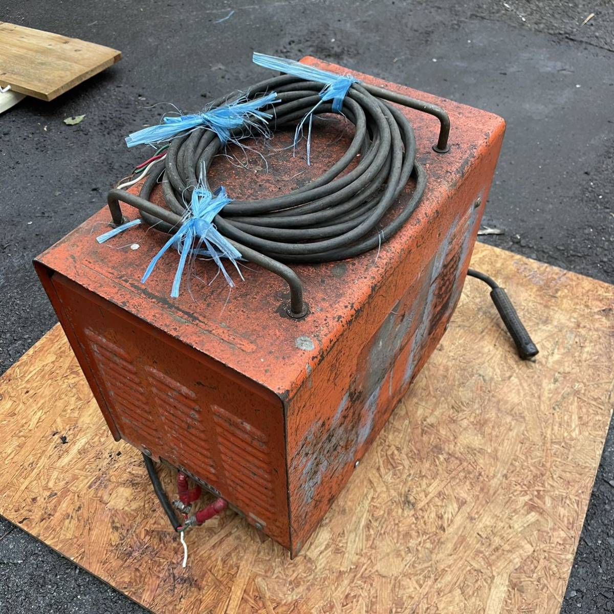 Yahoo!オークション - DAIDEN BS250Lジャンク 通電未確認 小形 Yahoo!オークション - DAIDEN BS250Lジャンク 通電未確認 小形