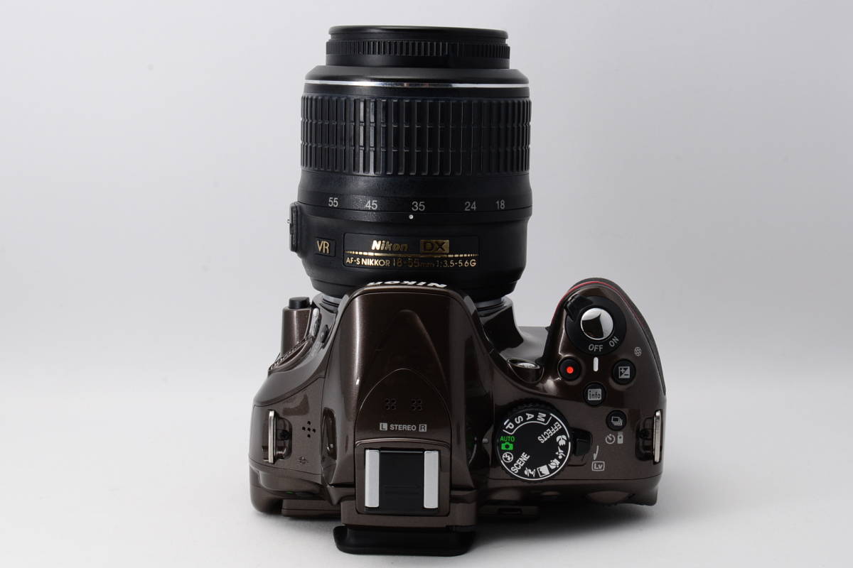 シャッター回数わずか17☆ ニコン Nikon デジタル一眼レフカメラ D5200