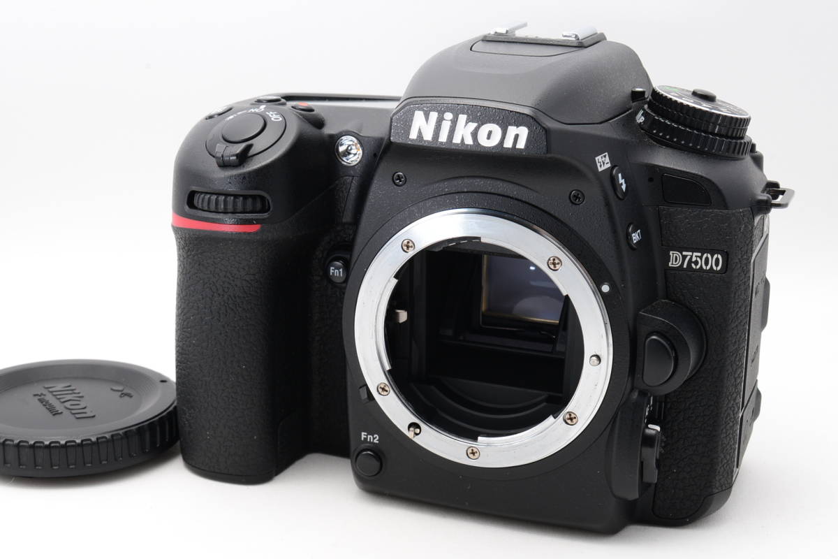シャッター回数1121☆取説・元箱付き ニコン Nikon デジタル一眼レフ