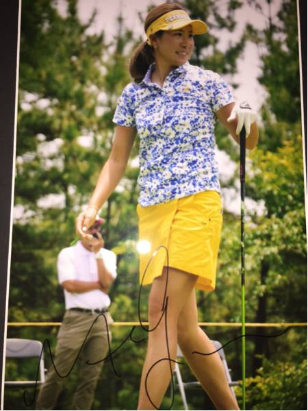 LPGA 木戸愛 直筆サイン入りA4生写真 高級額装品②_画像2