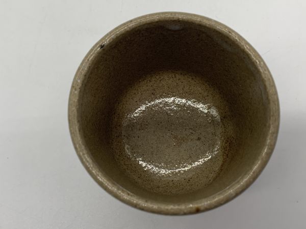 【酒器】骨董 灰釉『鉄絵 草文 ぐい呑み』 茶器/ぐい呑み/お猪口/酒盃 定形外可 K1126Iの画像6