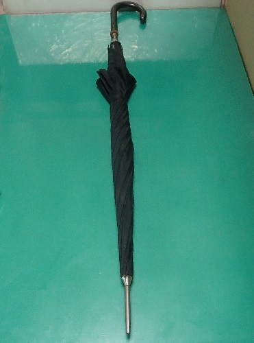 990/ long umbrella umbrella / men's rain for / black / one touch Jump system / cloth : black / at hand : leather stone .: metal // parent .58. total length 69./ touch fasteners ./USED