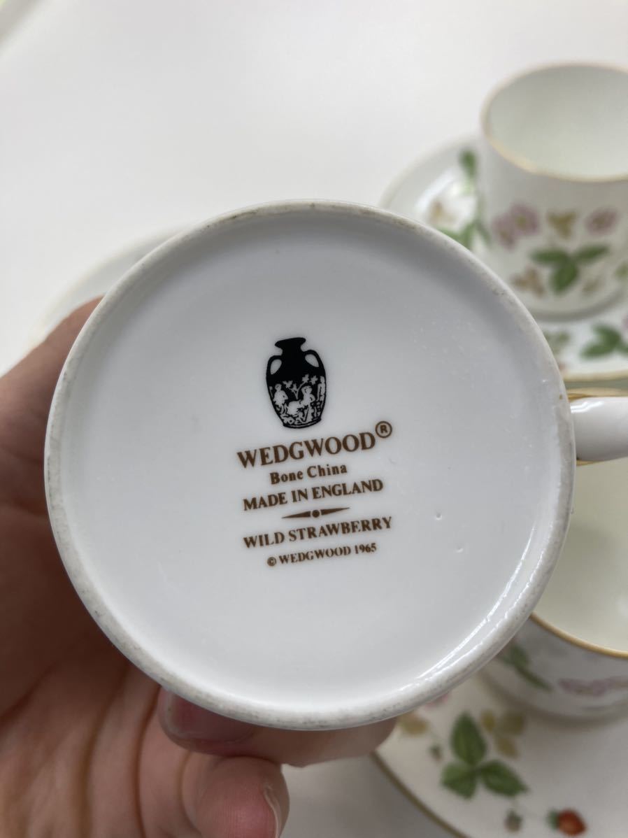 【A0519】WEDGWOOD ワイルドストロベリー カップ&ソーサー コーヒーカップ ウエッジウッド ティーカップ 洋食器 5客_画像2