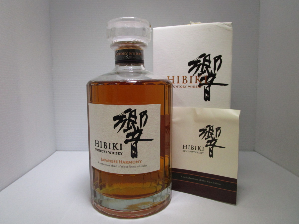 SUNTRY HIBIKI 響 ジャパニーズハーモニー 700ml-