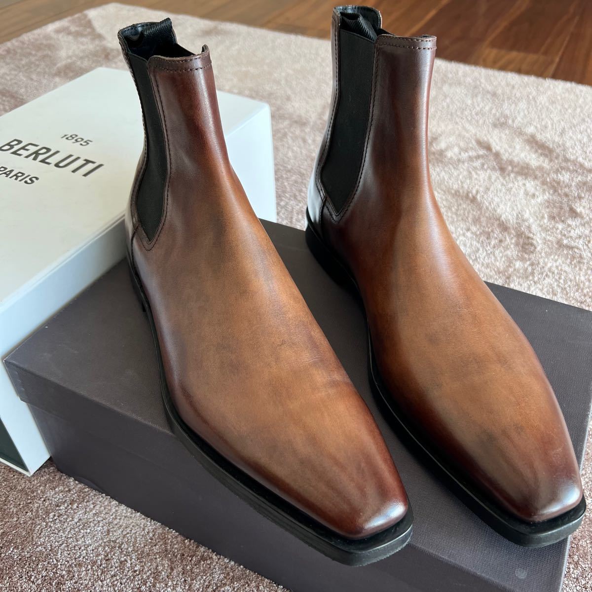 大きな取引 【新品 未使用】BERLUTI ベルルッティ クラシック カプリ 大きな取引 【新品 未使用】BERLUTI ベルルッティ クラシック カプリ