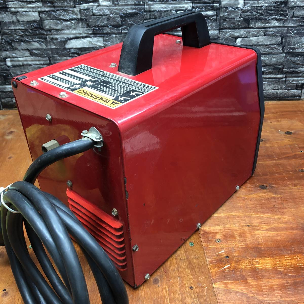 LINCOLN リンカーン ワイヤーフィーダー内蔵半自動溶接機 Weld LINCOLN リンカーン ワイヤーフィーダー内蔵半自動溶接機 Weld