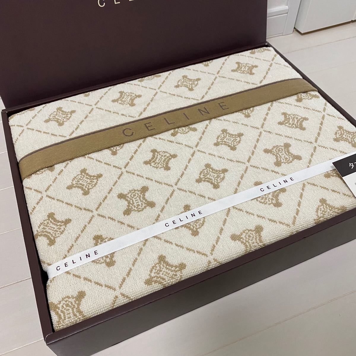 新品】セリーヌ CELINE タオルケット マカダム柄 140×190サイズ 新品】セリーヌ CELINE タオルケット マカダム柄 140×190サイズ