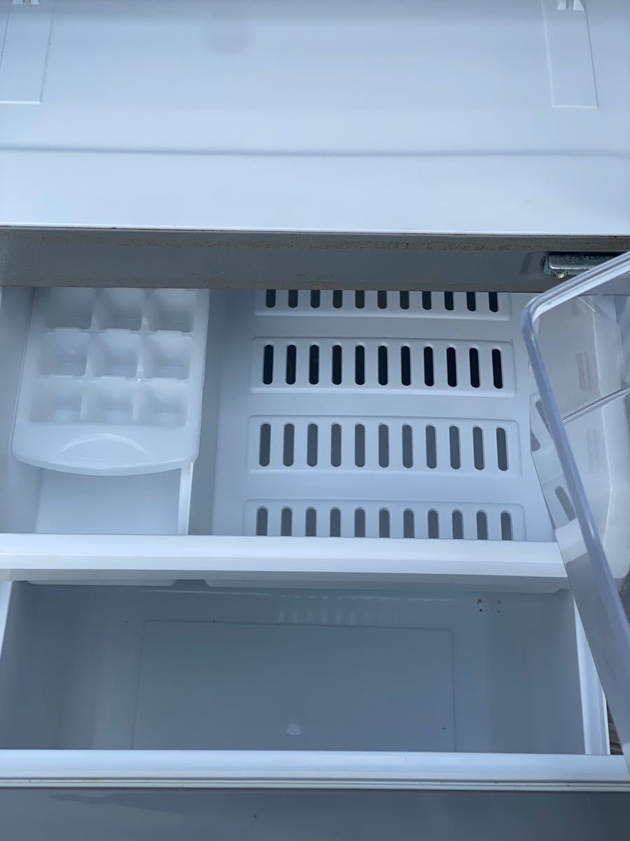 アクア　2018 冷蔵庫 便利な126L シックなシルバー