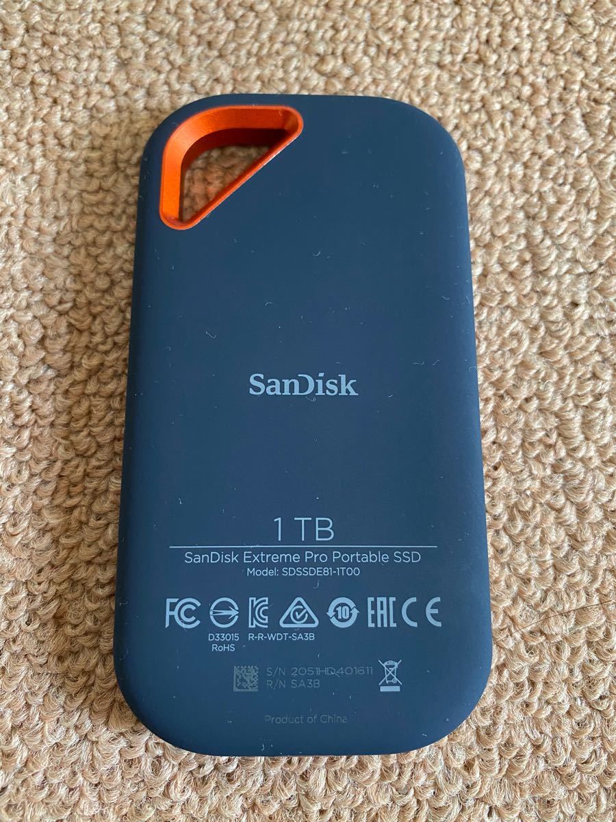 SanDisk 外付けSSD 1tb USB3.2 Gen2x2 最大2000MB/秒 定価約26000円