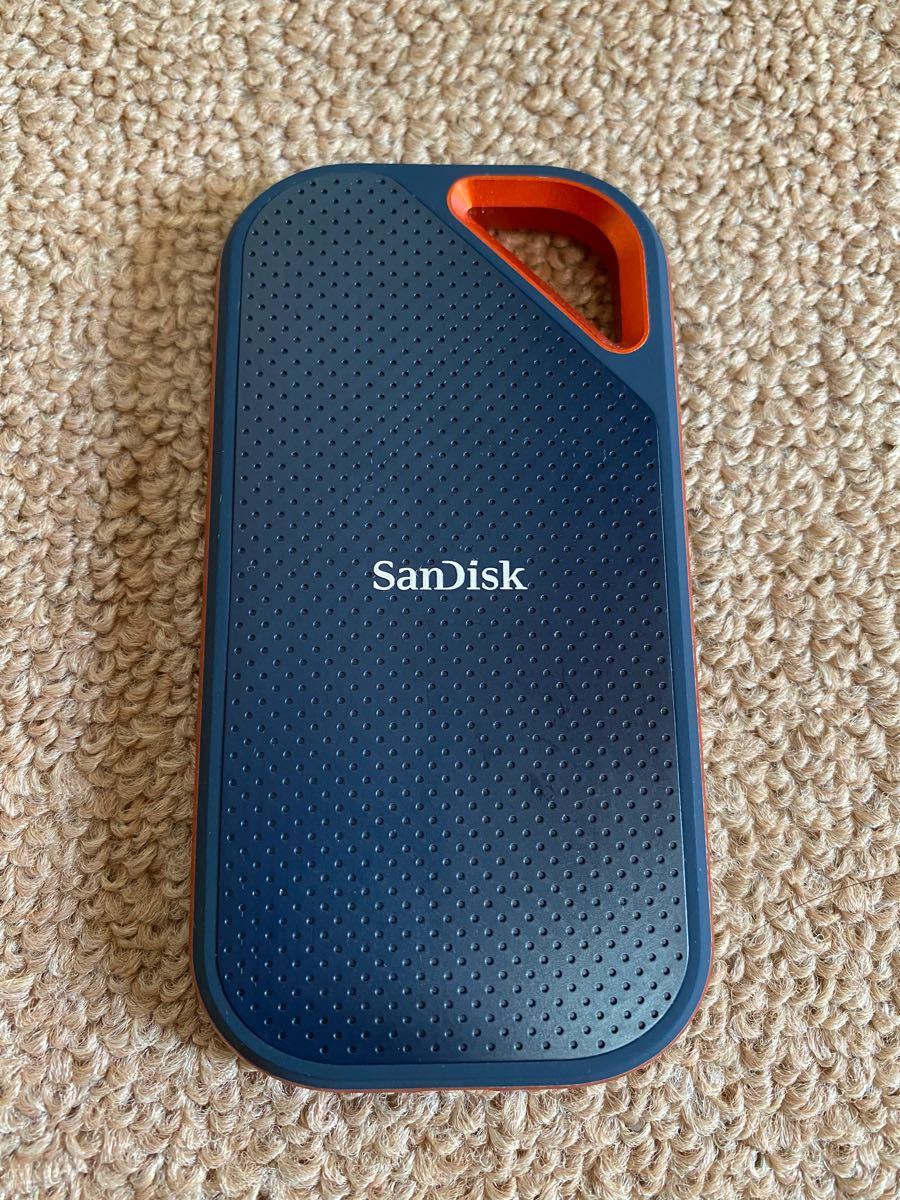 SanDisk 外付けSSD 1tb USB3.2 Gen2x2 最大2000MB/秒 定価約26000円