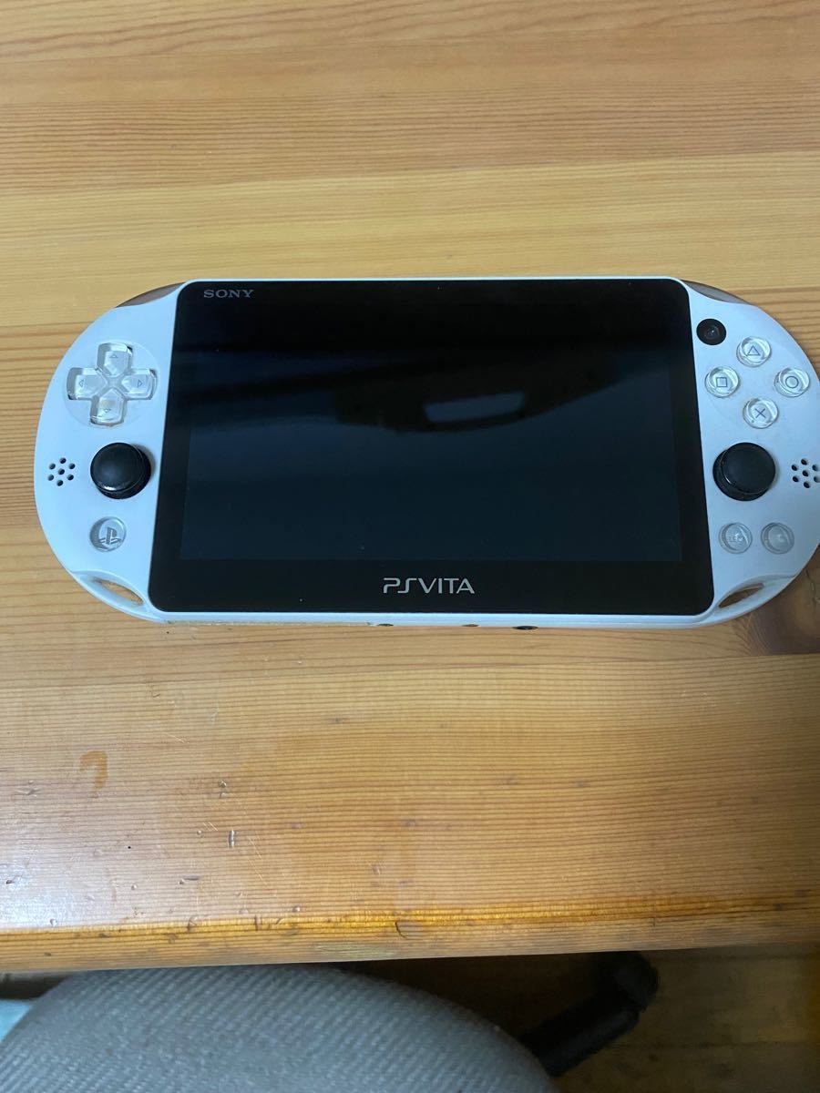 PCH-2000 PS Vita グレイシャー SONY ホワイトWi-Fiモデル メモリーカードPlayStation Vita