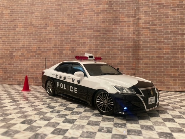 1/24 Crown Athlete 210 latter term type Hokkaido police specification final product 