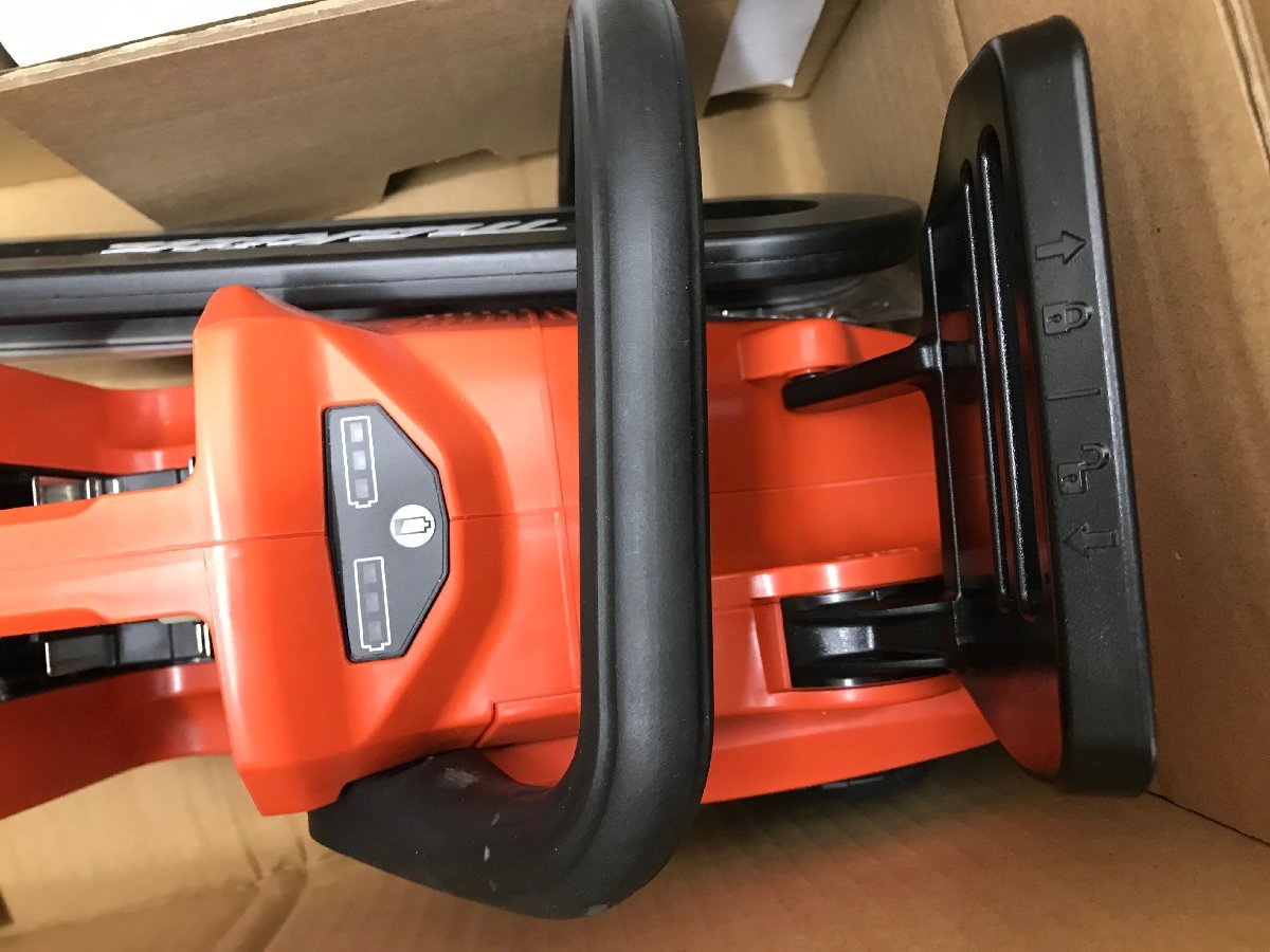 未使用品】☆マキタ(Makita)400ミリ充電式チェンソー 18V バッテリ