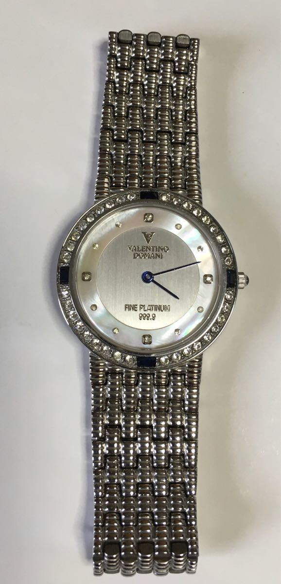 VALENTINO DOMANI MILANO 文字盤天然サファイア入り　シルバー腕時計　:USED 美品