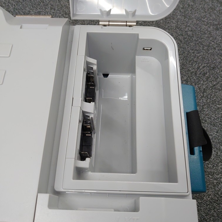 1653511】makita 充電式 保冷温庫 CW180D 20L バッテリ無 マキタ
