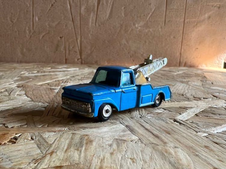 SS 17 HUSKY FORD F350 TRUCK Ford wrecker car England made HUSKY husky Ford old minicar 