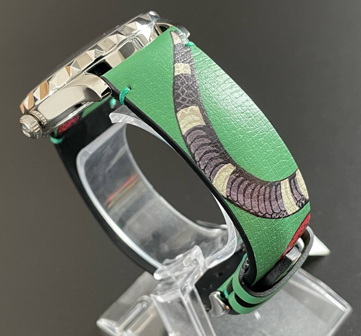 展示品】グッチ/GUCCI/Gタイムレス/キングスネーク/38mm/メンズ 展示品】グッチ/GUCCI/Gタイムレス/キングスネーク/38mm/メンズ