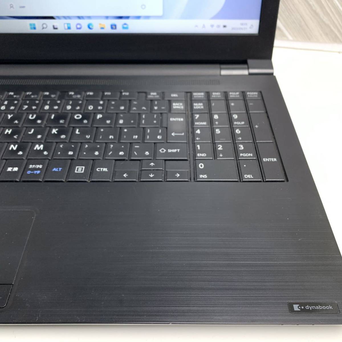 最新Windows11 Pro♪ Core i5-8250U 新品SSD512GB 東芝 B65/J カメラ メモリ8GB office2019_画像6