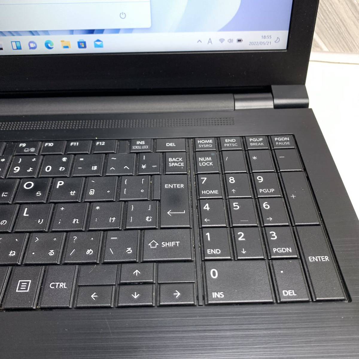 最新Windows11 Pro♪ Core i5-8250U 新品SSD512GB 東芝 B65/J カメラ メモリ8GB office2019_画像5