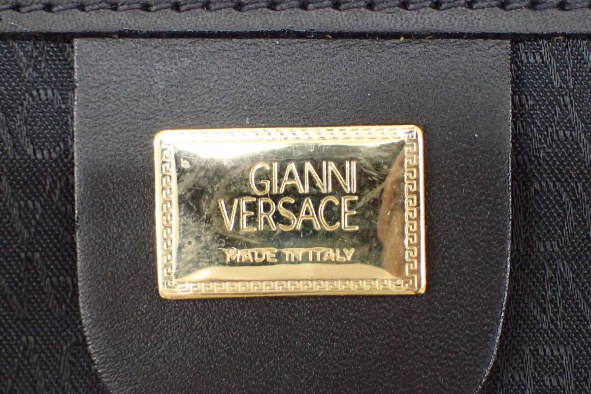 GIANNI VERSACE ヴェルサーチ イタリア製黒系レザー 大型トラベル