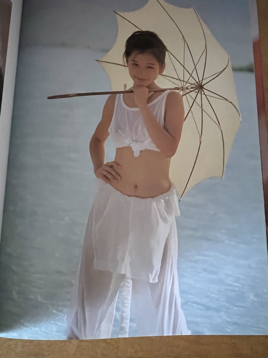〈希少・初版・送料無料〉ビビアン・スー写真集　『VENUS』帯あり 水着 ビキニ 美乳 美尻