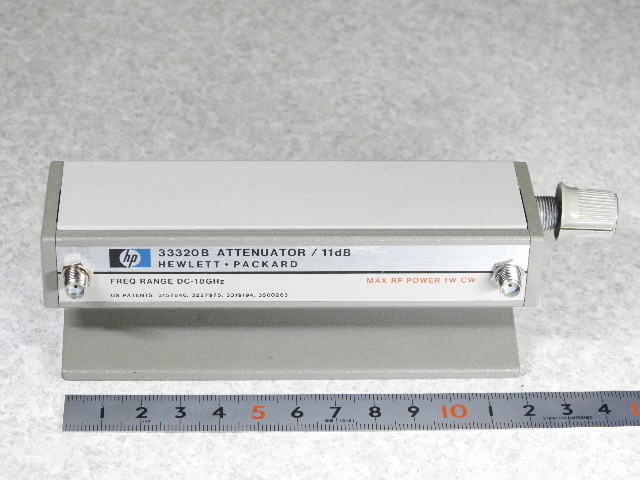 【HPマイクロ波】 HP33320B DC-18GHz 0-11dB/1dBstep Manual STEP ATTENUATOR SMA 金属台座とツマミ付 動作簡易確認済 現状渡しジャンク品 3