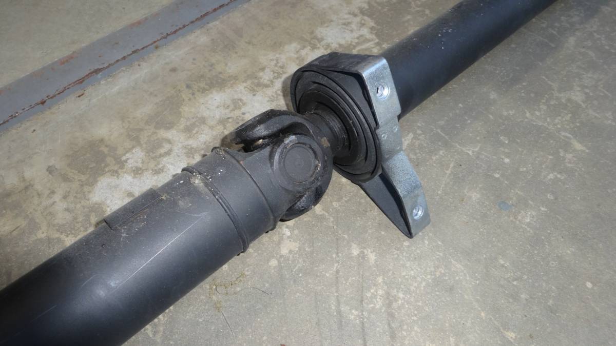  Volvo V70XC V70R propeller shaft used 