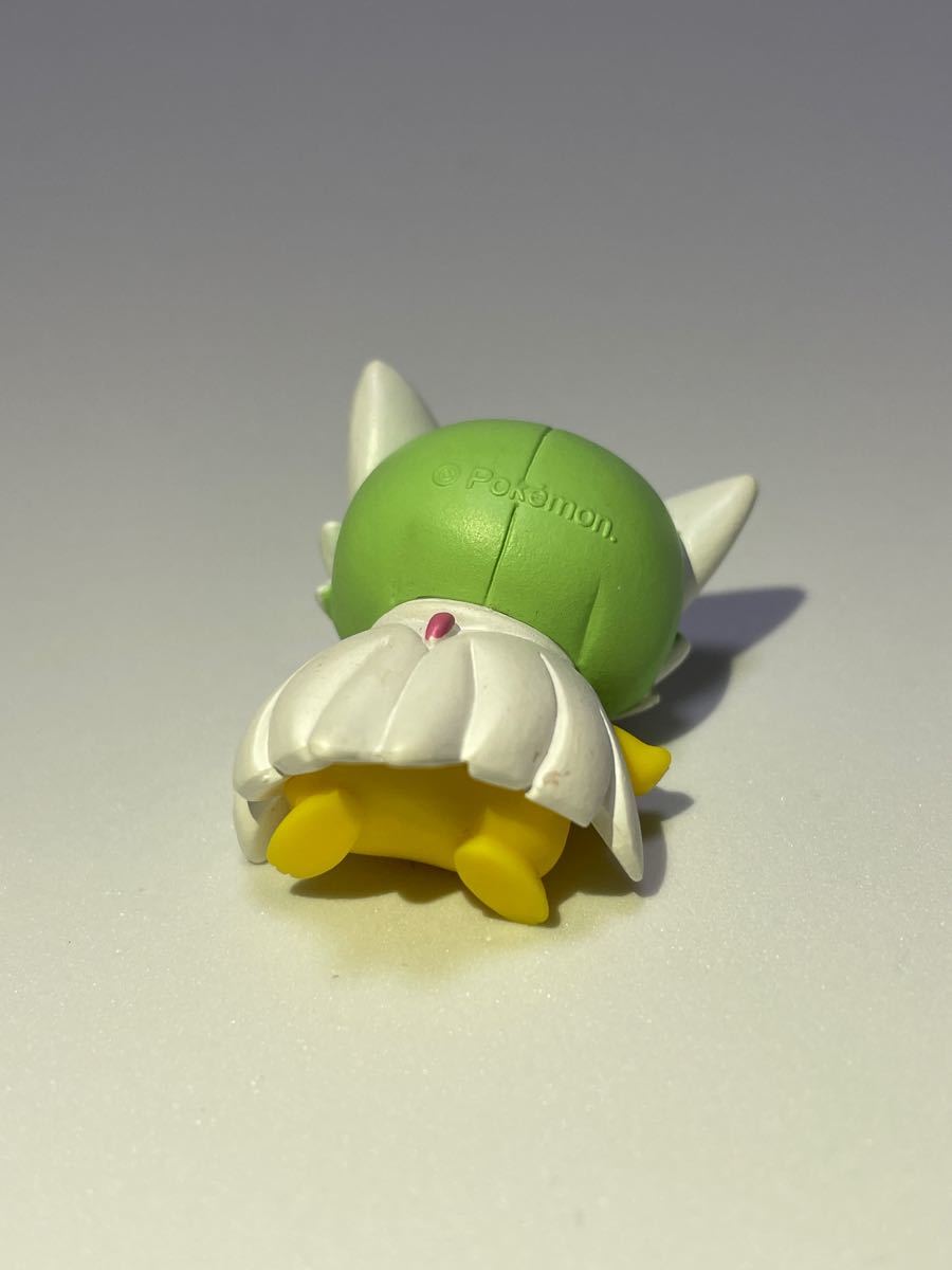 ポケモン メガサーナイト ポンチョ ピカチュウ フィギュア ポケモン メガサーナイト ポンチョ ピカチュウ フィギュア