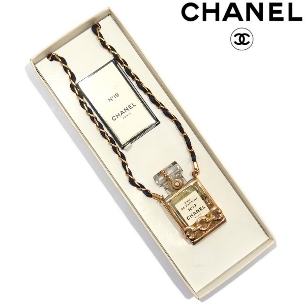 美品★シャネル 香水 ボトル No.19 チェーン ネックレス ペンダント ヴィンテージ ゴールド CHANEL★_画像1