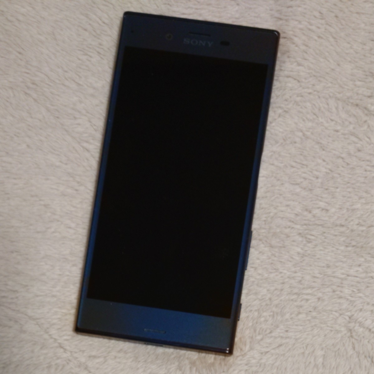 900円 割引価格 Xperia XZ Black 32 GB Softbank SIMロック解除