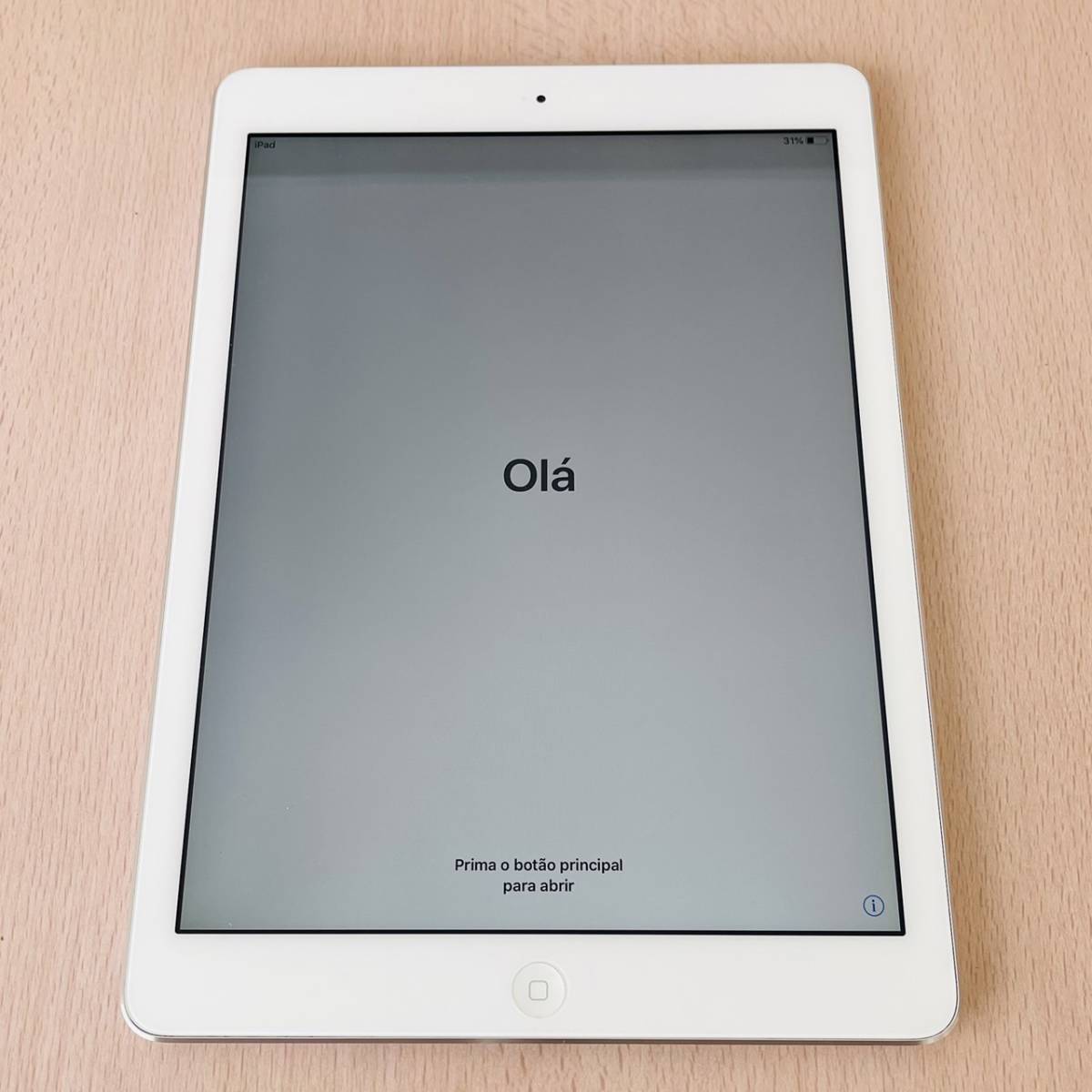 最新作得価 Apple(アップル) iPad Air 64GB シルバー MD790J/A Wi-Fi