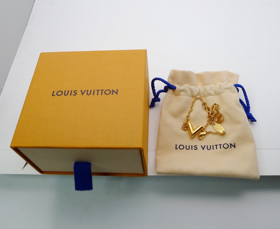 ☆LOUIS VUITTON( ルイヴィトン) エッセンシャルV ブレスレット