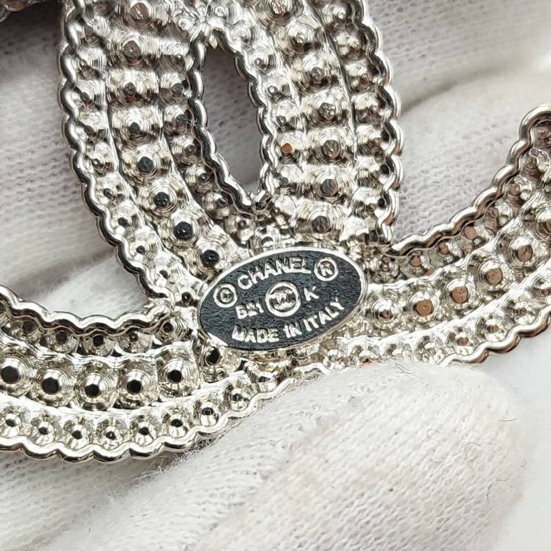 1円【極美品】 CHANEL シャネル ブローチ ココマーク ラインストーン ピンバッジ アクセサリー レディース シルバー 箱付き_画像8