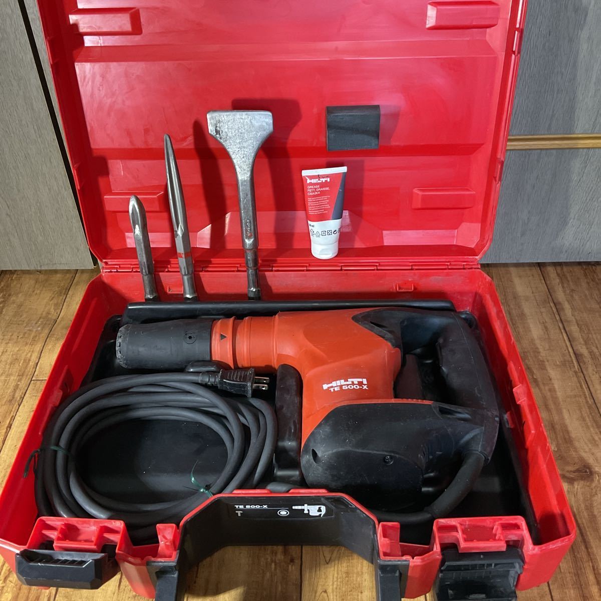 Yahoo!オークション - ヒルティ HILTI 小型電動ハツリ機TE 500-X Yahoo!オークション - ヒルティ HILTI 小型電動ハツリ機TE 500-X