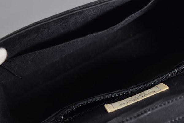 お歳暮 GIVENCHY SACS ジバンシー ハンドバッグ ブラック 希少