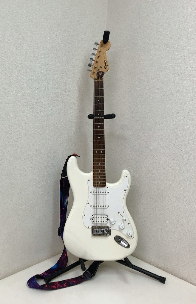 フェンダー☆Squier/スクワイヤー チューナ・ストラップ。ピック付き