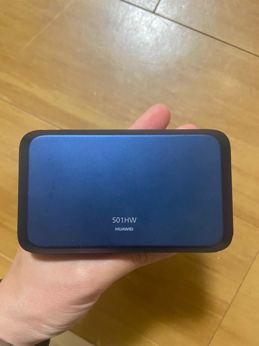 HW501  Pocket WiFi モバイルルーター