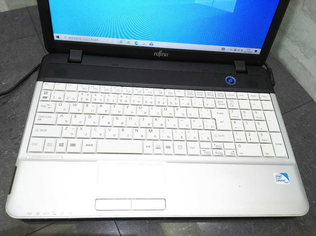 【中古動作品】管C4 FUJITSU LIFEBOOK A512/FX CPU Celeron B730 HDD320GB、メモリー2GB、バッテリー有り、クリーンインストール済み_画像4