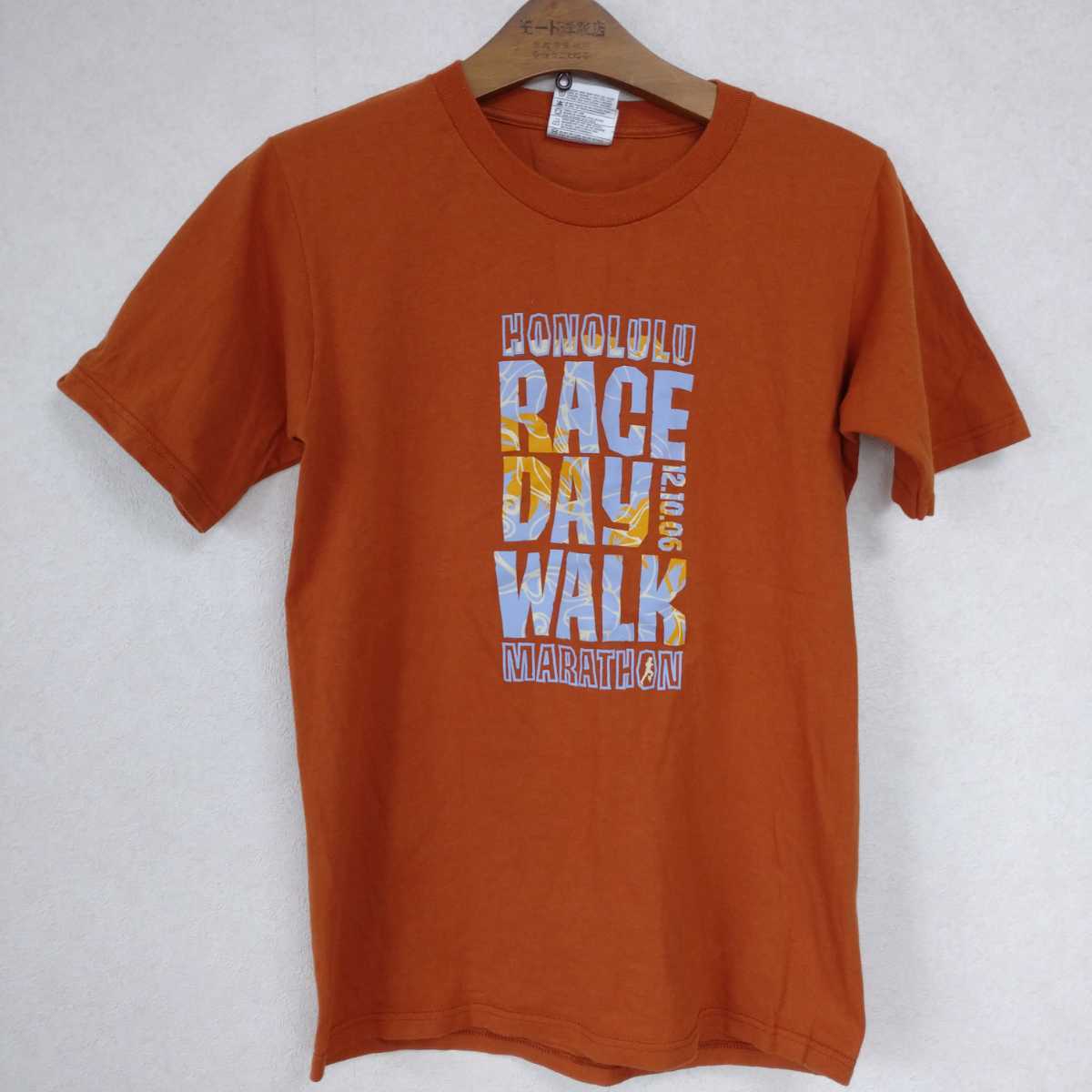 ハワイ ホノルルマラソン DAYWALK Tシャツ 茶 XS S M_画像3