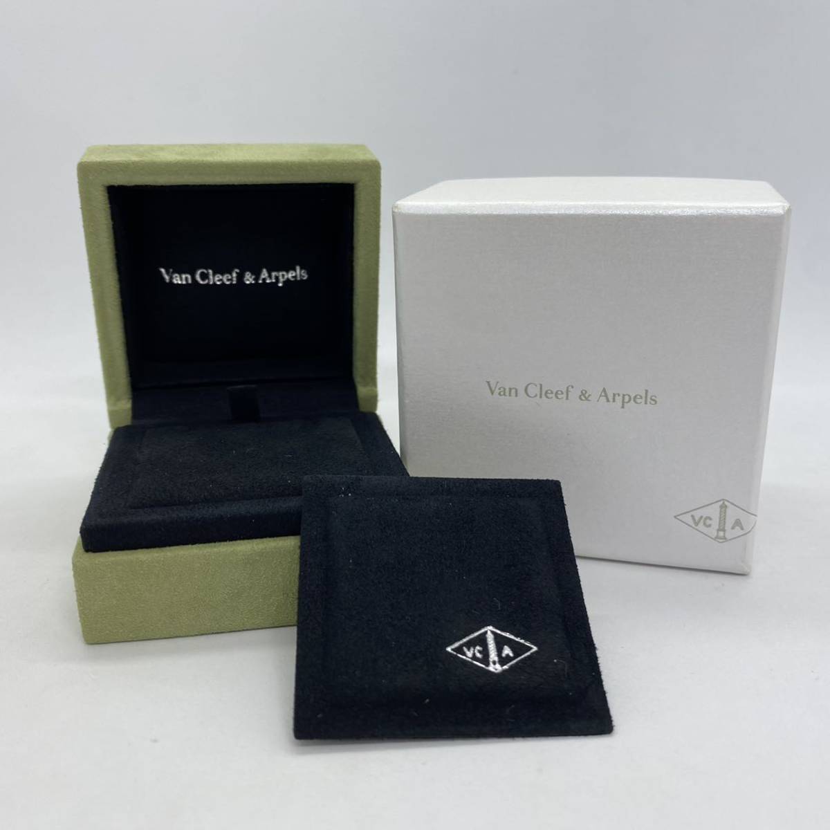 05070 ヴァンクリーフ&アーペル Van Cleef & Arpels 箱 空箱 05070 ヴァンクリーフ&アーペル Van Cleef & Arpels 箱 空箱