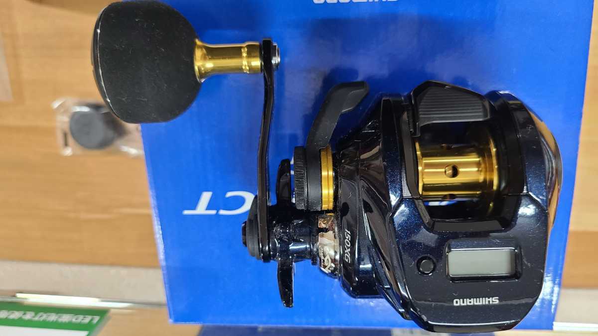 シマノ グラップラーct 150xg 右 新品購入後4~5回使用 シマノ グラップラーct 150xg 右 新品購入後4~5回使用